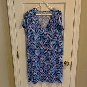 Lilly Pulitzer Pastel Blue and Pink Patterned v neck tshirt dress like new large